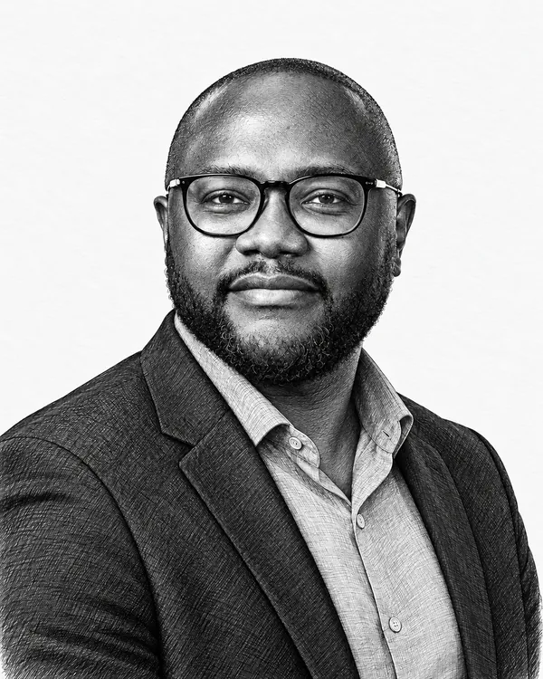 Zwart-wit getekend portret van Mpanzu Bamenga